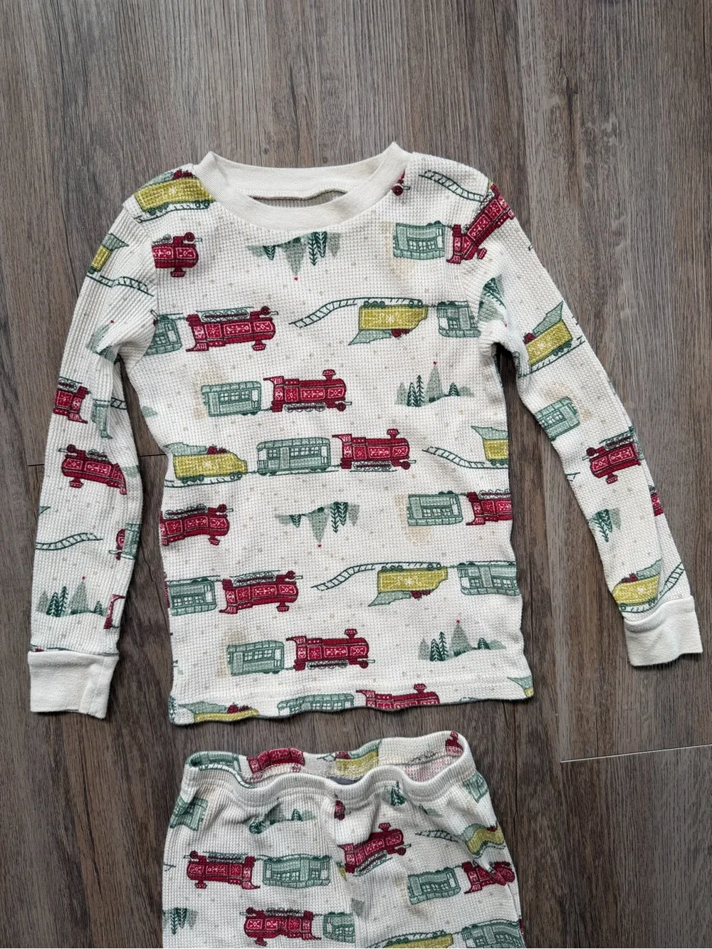 Carter’s Train Design Two Piece Long Sleeve Waffle Knit Pajama Set Boy’s Size 4T